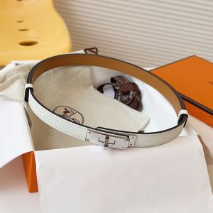 Hermes Kelly 18 Belt Espom Calfskin In White/Silver